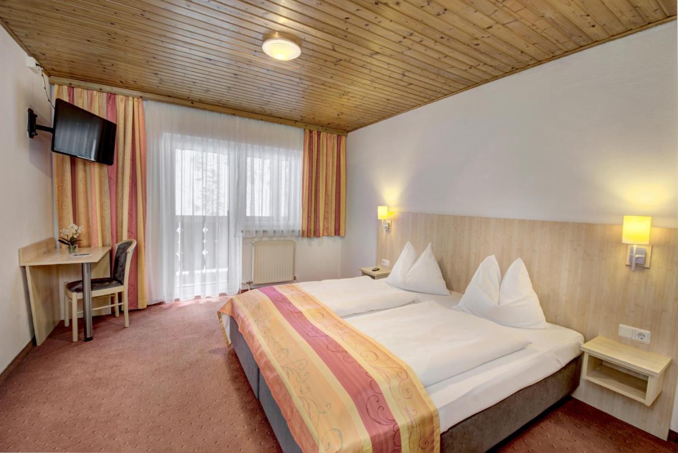 Hotel-Restaurant Bike&Snow Lederer มึลบาค อัม โฮคเคอนิก ภายนอก รูปภาพ