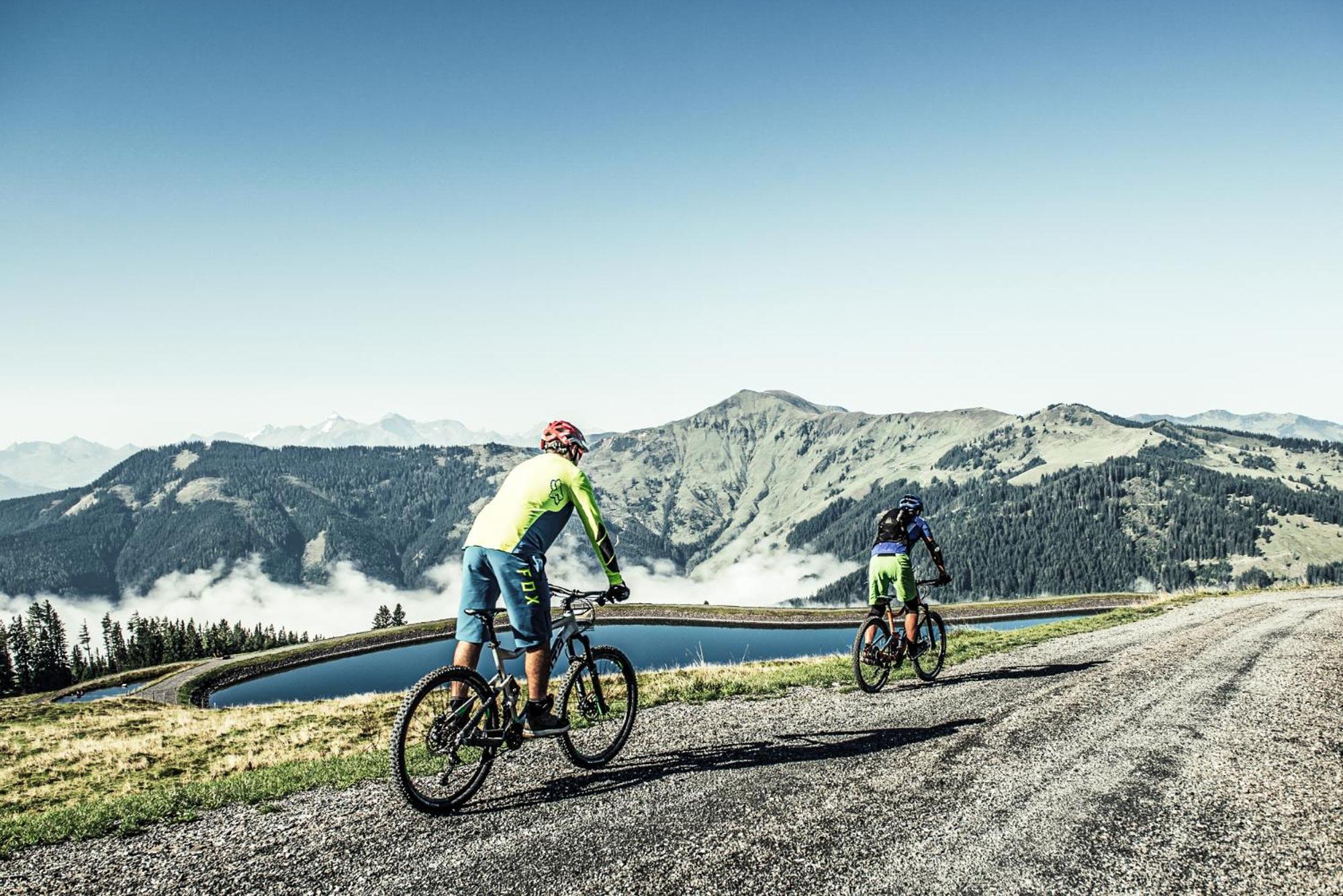 Hotel-Restaurant Bike&Snow Lederer มึลบาค อัม โฮคเคอนิก ภายนอก รูปภาพ